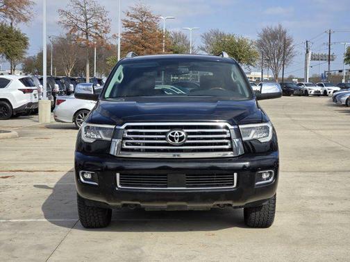 2022 Toyota Sequoia Platinum