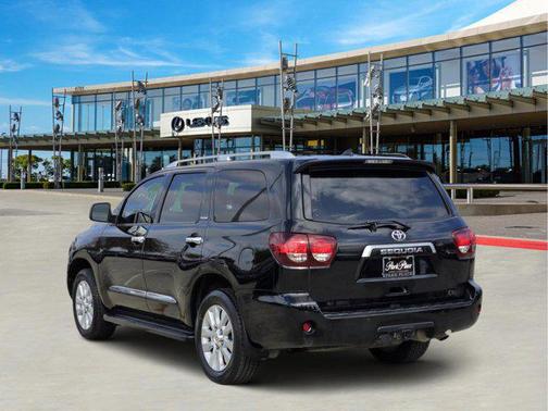2022 Toyota Sequoia Platinum