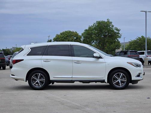 Majestic White 2019 INFINITI QX60 Luxe
