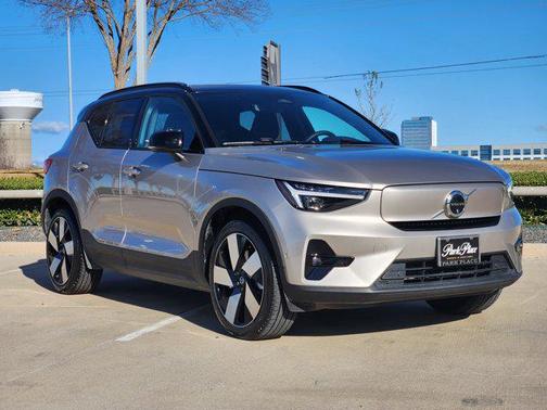 2024 Volvo XC40 Recharge Pure Electric Twin Plus