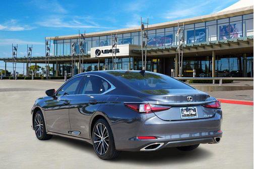 2025 Lexus ES 350 Base