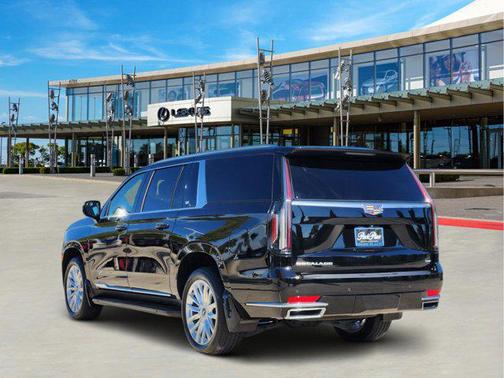 2021 Cadillac Escalade ESV Luxury