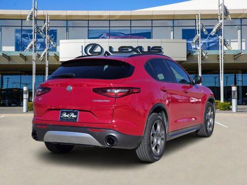 2022 Alfa Romeo Stelvio Ti