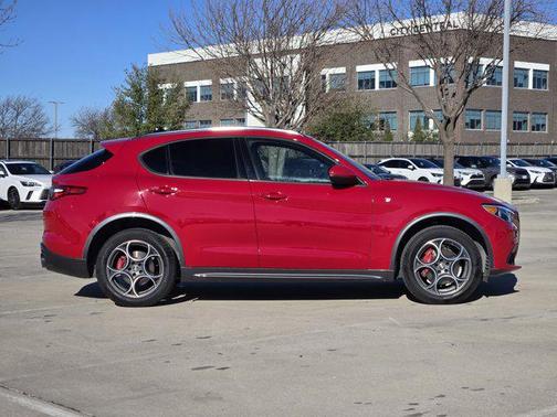 2022 Alfa Romeo Stelvio Ti