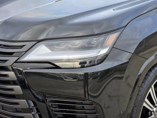 2026 Lexus LX 700h Luxury