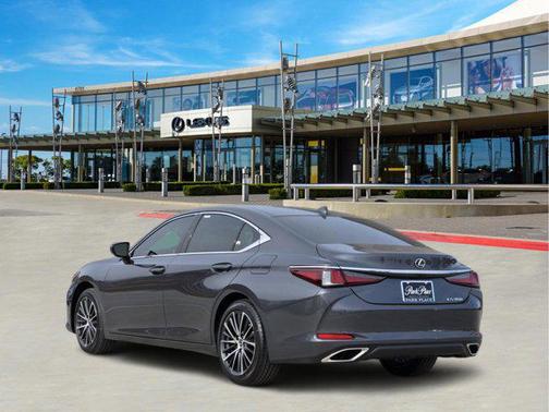 2025 Lexus ES 350 Base