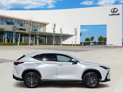 2025 Lexus NX 250 Premium