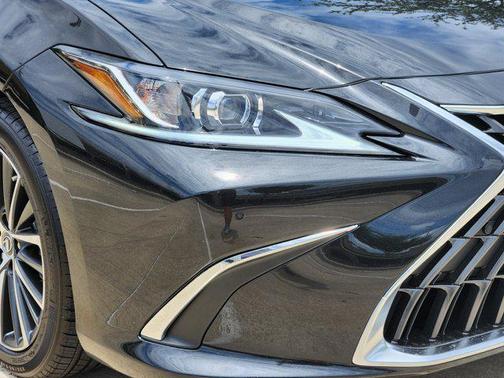 2025 Lexus ES 350 Base