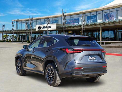 2025 Lexus NX 250 Premium