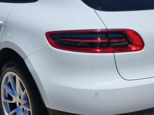 2017 Porsche Macan S