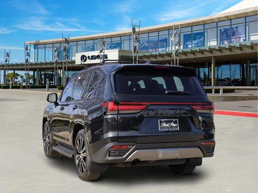 2026 Lexus LX 700h Luxury