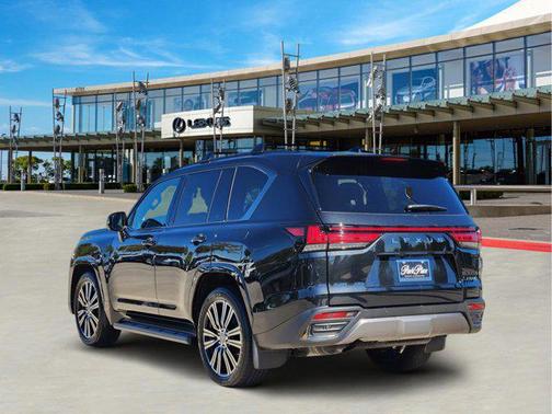 2023 Lexus LX 600 Luxury