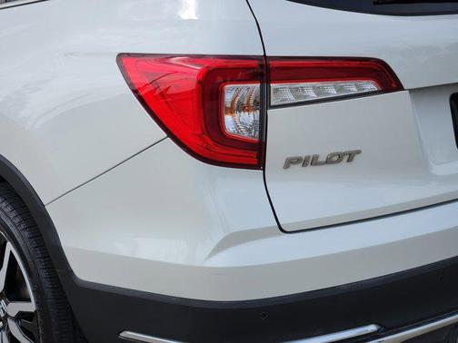 2019 Honda Pilot Touring 8-Passenger