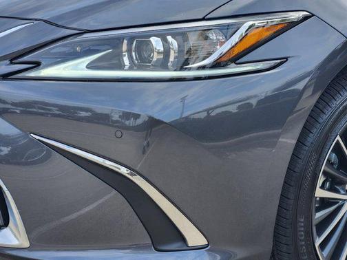 2025 Lexus ES 350 Base