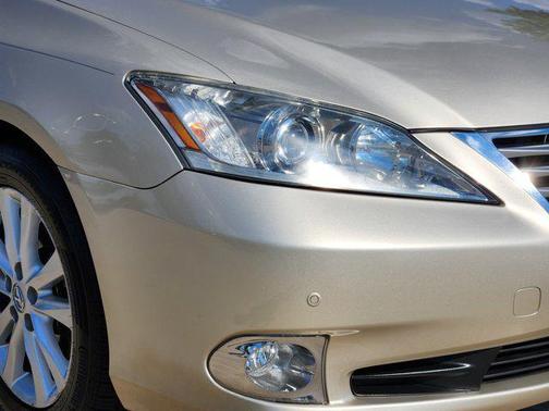 2011 Lexus ES 350 Base