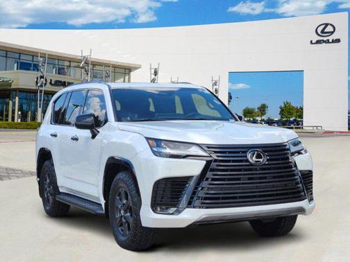 2025 Lexus LX 700h Overtrail