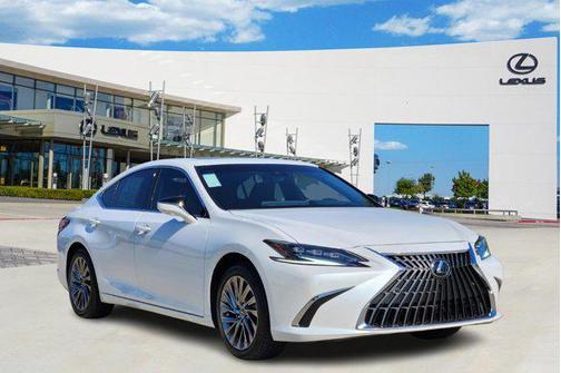 2025 Lexus ES 300h Ultra Luxury