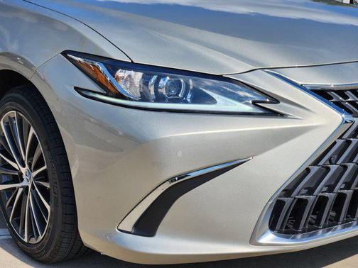 2023 Lexus ES 350 Premium