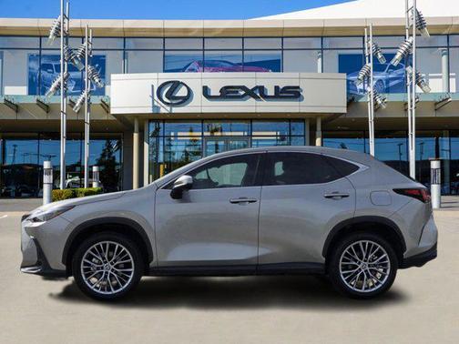 2022 Lexus NX 350h Premium