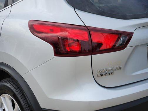 2017 Nissan Rogue Sport S