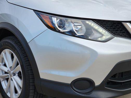 2017 Nissan Rogue Sport S