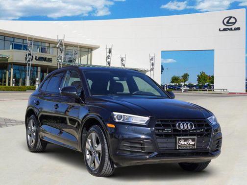 2020 Audi Q5 45 Titanium Premium