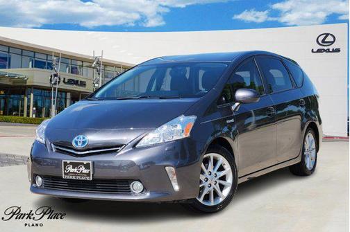 2013 Toyota Prius v Five