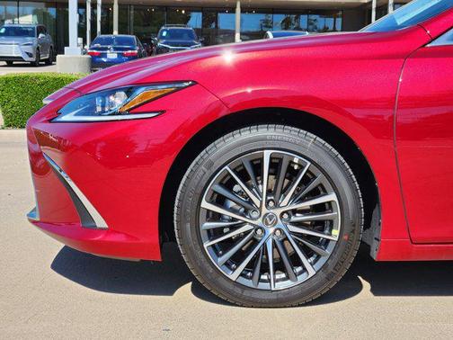 2025 Lexus ES 350 Base