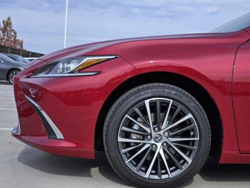 2025 Lexus ES 350 Base