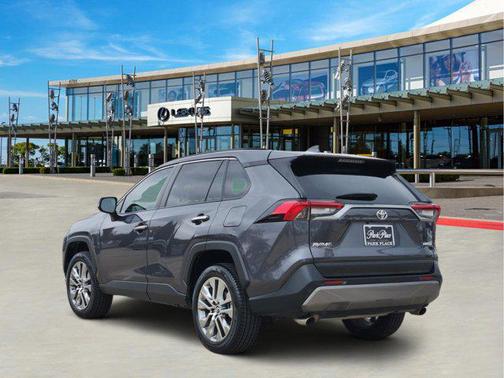 2019 Toyota RAV4 Limited