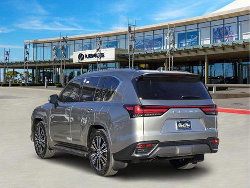 2026 Lexus LX 600 Luxury