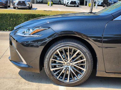 2025 Lexus ES 350 Base