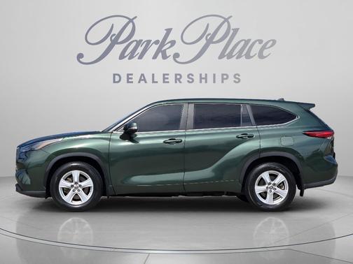 Cypress 2023 Toyota Highlander Hybrid LE