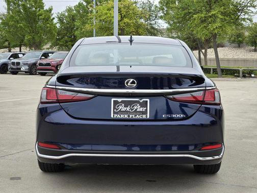 Nightfall Mica 2025 Lexus ES 300h Premium