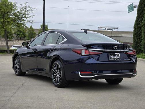 Nightfall Mica 2025 Lexus ES 300h Premium