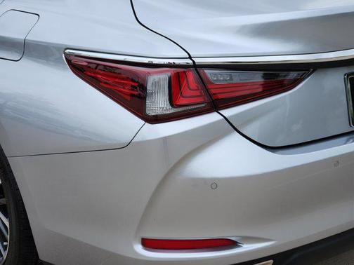 2024 Lexus ES 350 Premium