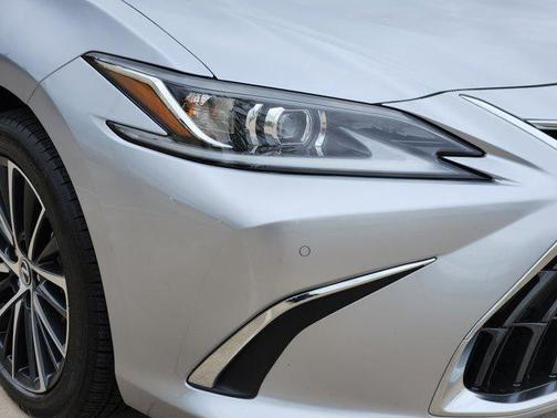 2024 Lexus ES 350 Premium