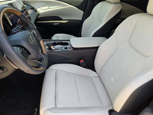 Eminent White Pearl 2026 Lexus RX 350 Luxury