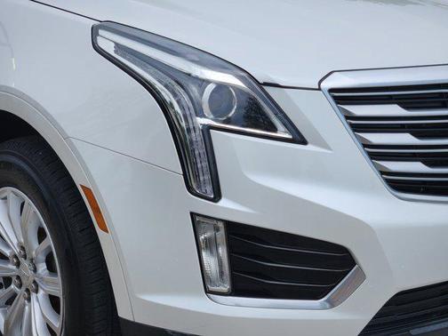 2017 Cadillac XT5 Base