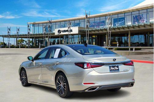 2022 Lexus ES 350 Premium