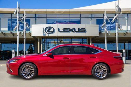 2025 Lexus ES 300h Ultra Luxury