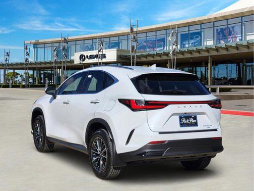 2026 Lexus NX 450h+ NX 450h+ Luxury