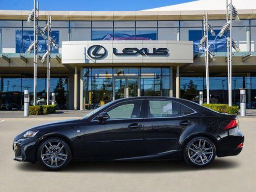 2018 Lexus IS 300 Base