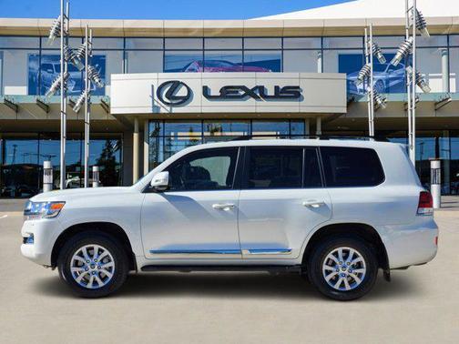 2021 Toyota Land Cruiser Base