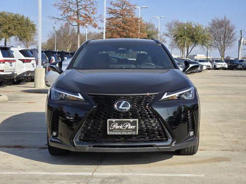2025 Lexus UX 300h F SPORT Handling