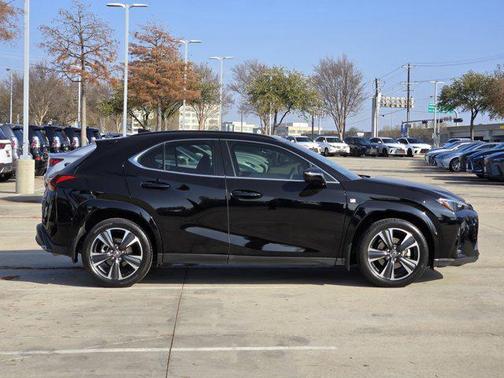 2025 Lexus UX 300h F SPORT Handling