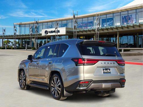 2026 Lexus LX 600 Luxury