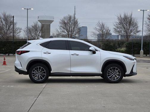2024 Lexus NX 250 Premium