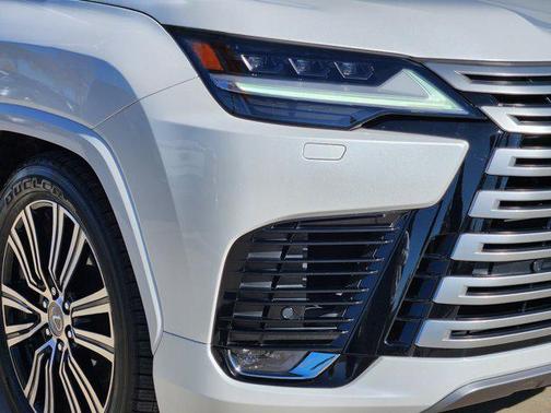 2023 Lexus LX 600 Luxury