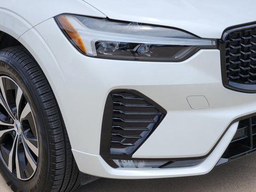 2025 Volvo XC60 B5 Core